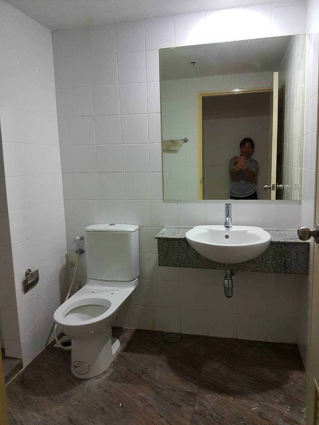 (เดอะ มาสเตอร์ สาทร เอ็กคิวซีฟ) ห้องน้ำ.jpg