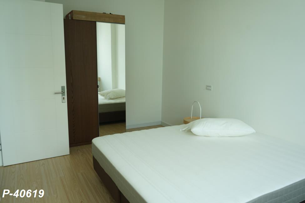 T.C. Green เตียง.jpg