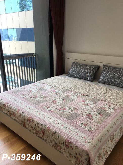 Noble Revo Silom เตียงนอน.jpg