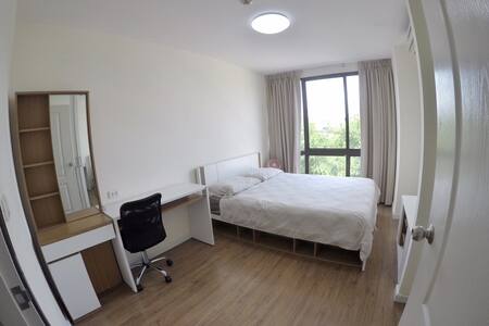 I CONDO Sukhumvit 103 ห้องนอน.jpg