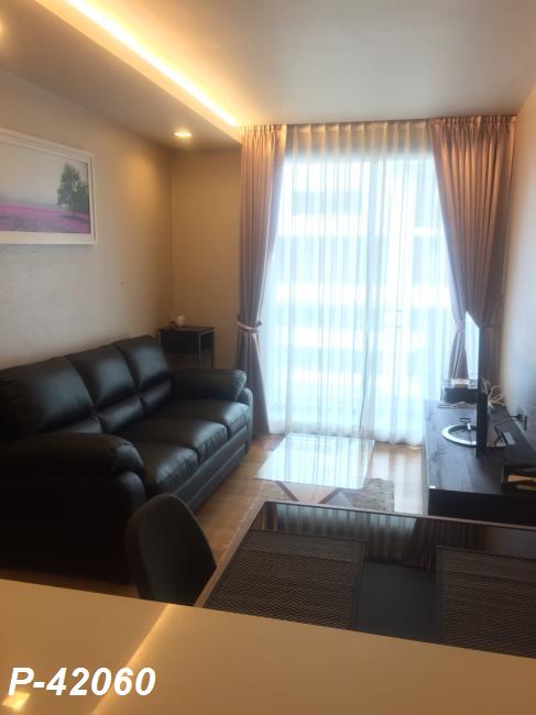 Via Botani  โซฟา ทีวี.jpg