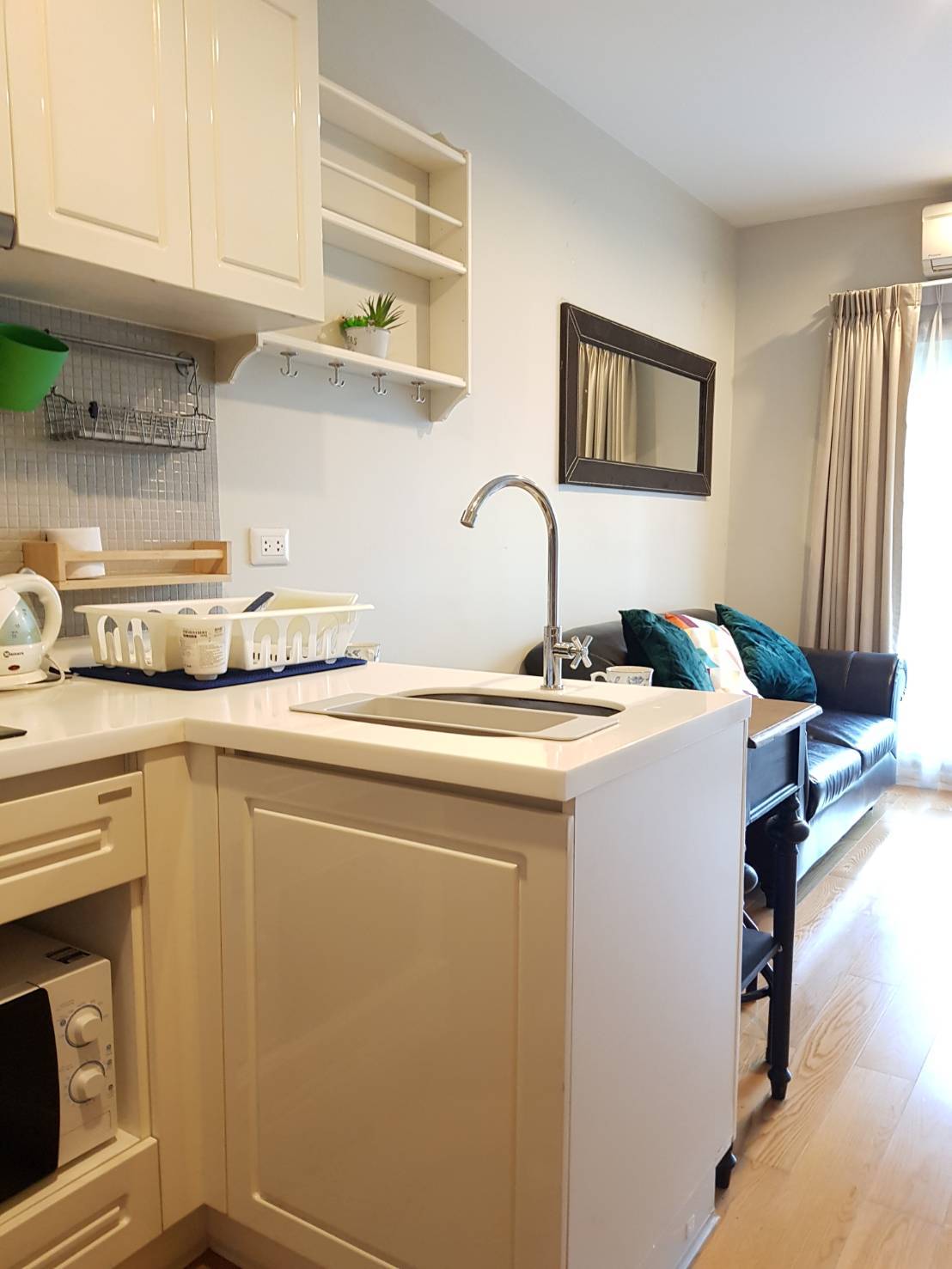 คอนโดเลต ดเวล สุขุมวิท 26  ครัว.jpg