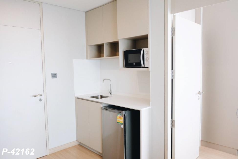Lumpini Suite Phetchaburi-Makkasan ครัว.jpg