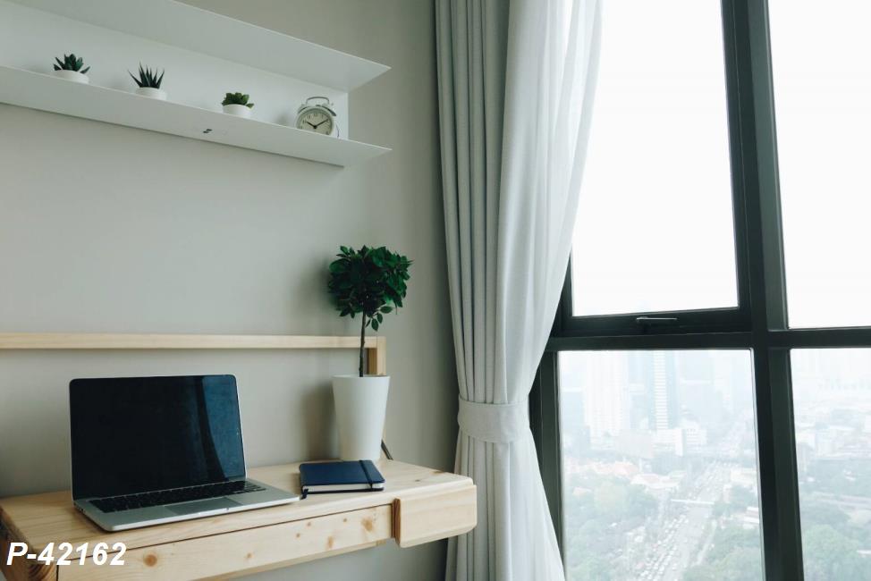 Lumpini Suite Phetchaburi-Makkasan ชั้นวางของ.jpg