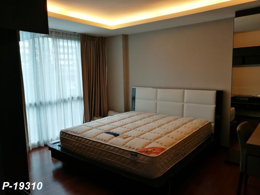 The Address Sukhumvit 61 เตียงนอน.jpg