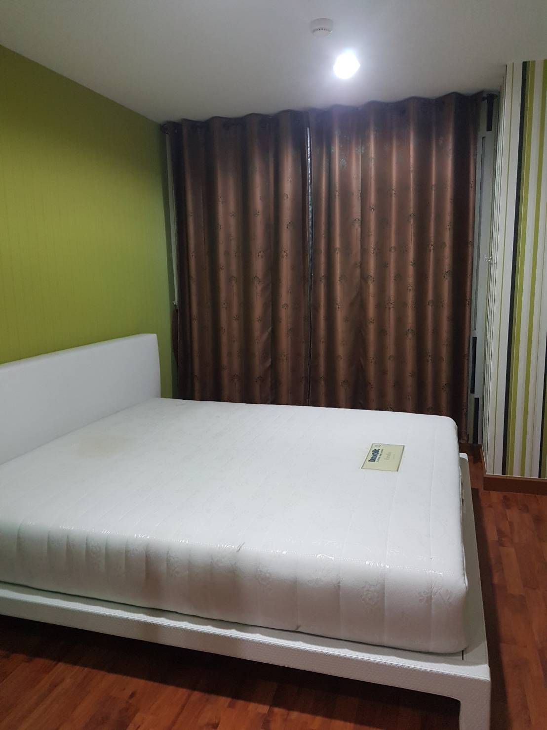 (แบงค์คอก ฮอไรซอน รามคำแหง) เตียงนอน.jpg