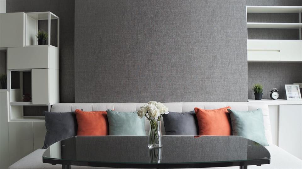 Chewathai Residence Asoke โซฟา.jpg