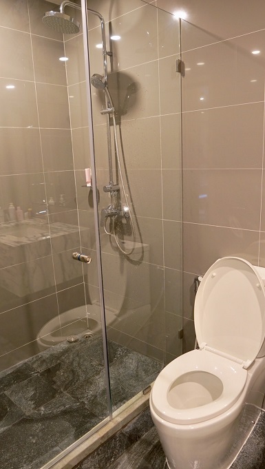 (คิว ชิดลม-เพชรบุรี ) ห้องน้ำ-40.jpg