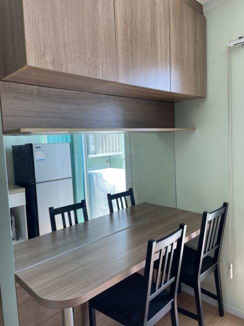 Lumpini Place Srinakarin - Huamak Station โตีะอาหาร.jpg