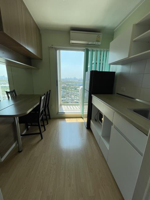 Lumpini Place Srinakarin - Huamak Station ภายในครัว.jpg