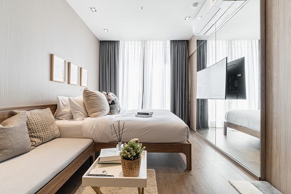 -10 เตียงนอน  ทีวี.jpg