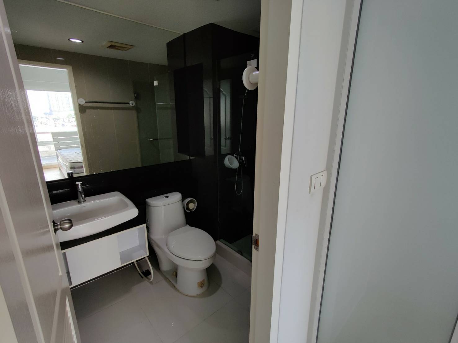 Bangkok Horizon Ratchada-Thapra  ห้องน้ำ.jpg