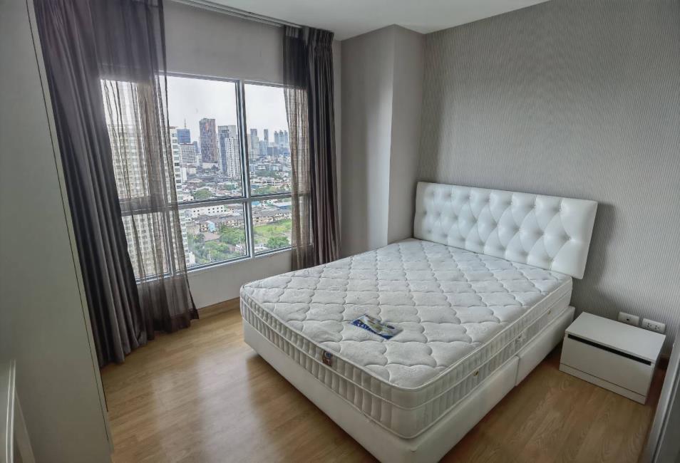 Aspire Rama 4 เตียงนอน.jpg