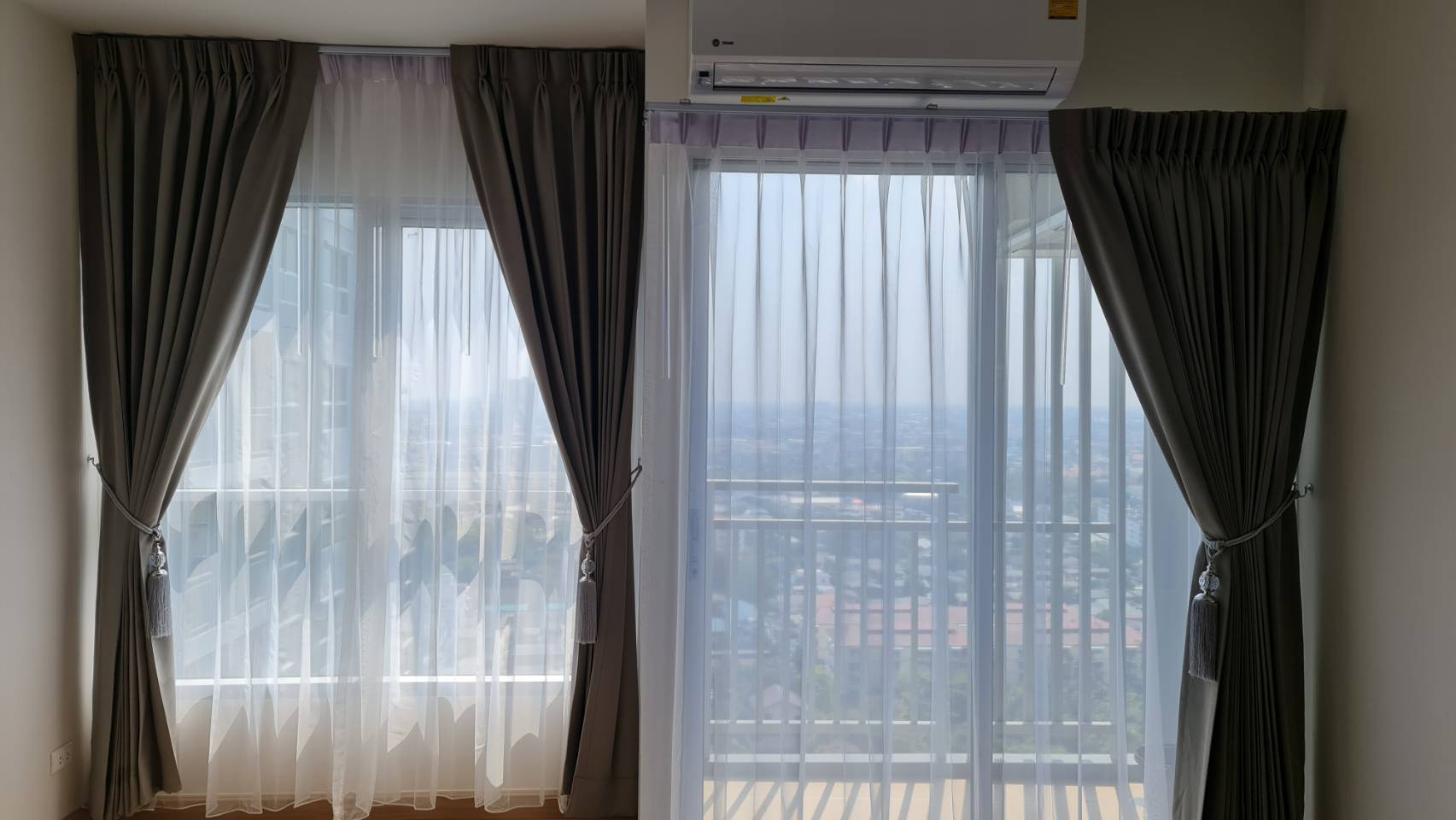 (ศุภาลัย ปาร์ค สถานีตลาดพลู)  ผ้าม่าน.jpg