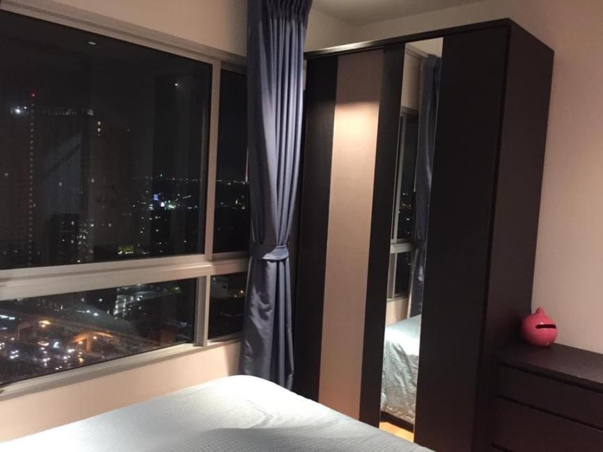 The President Sathorn - Ratchaphruek 2 ตู้เสื้อผ้า.jpg