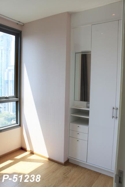 bedroom2.jpg