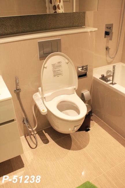 master-bathroom2.jpg