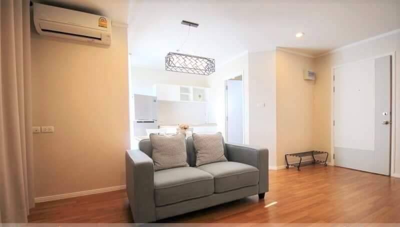 ลุมพินี พาร์ค พระราม 9 - รัชดา (โซฟา).jpg