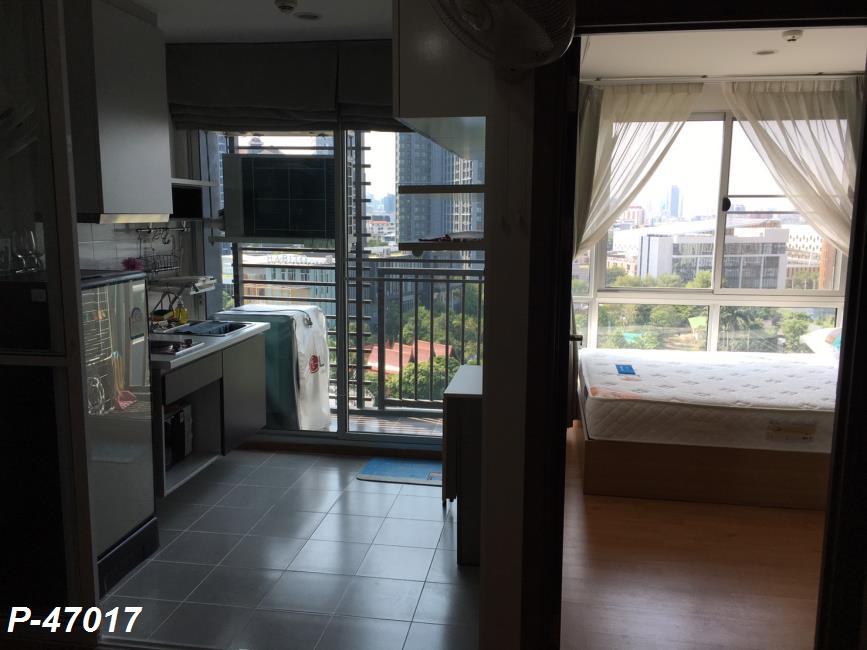 The Base Sukhumvit 77 มุมห้องนอน ห้องครัว.jpg