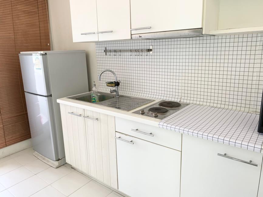 (ไลฟ์ แอท รัชดา-ห้วยขวาง) ตู้เย้น.jpg