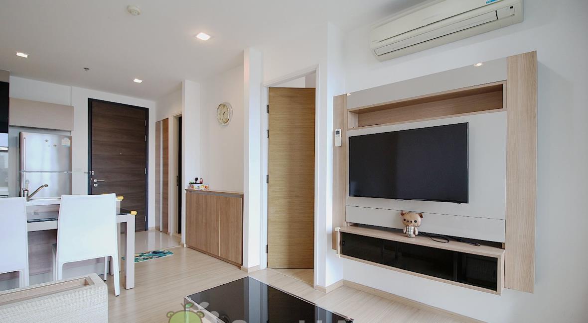 Rhythm Sukhumvit  ทีวี ในห้อง.jpg