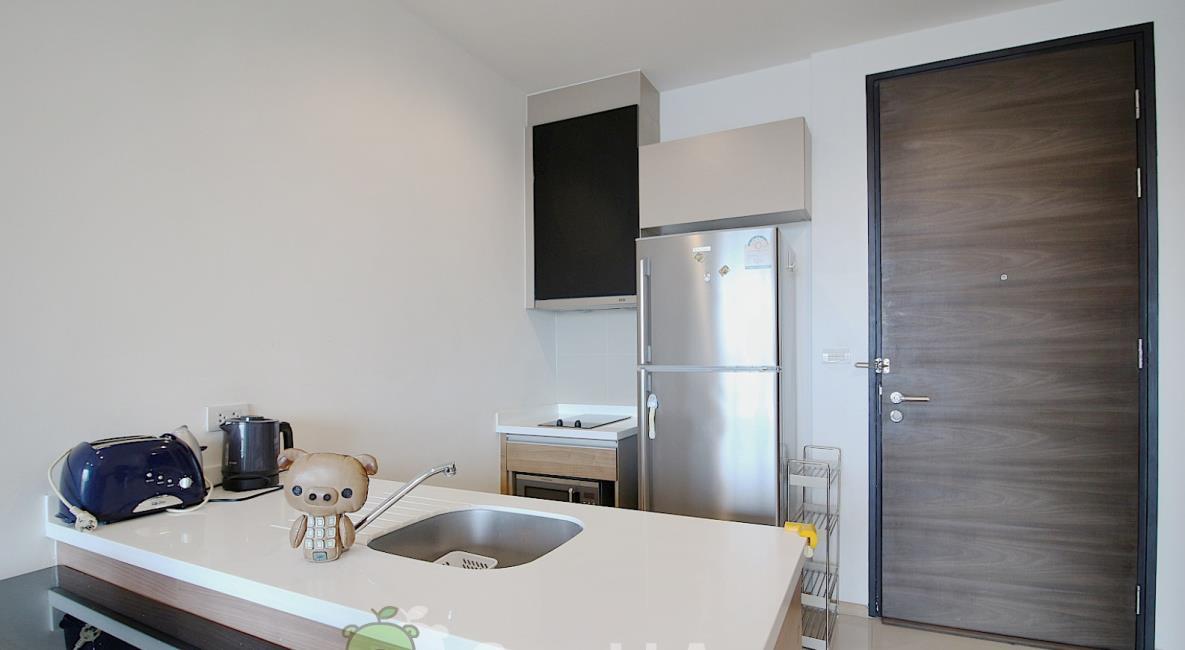 Rhythm Sukhumvit  ครัว.jpg