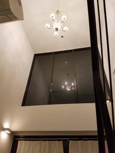 Than Living Ratchada - Prachautit โคมไฟ.jpg