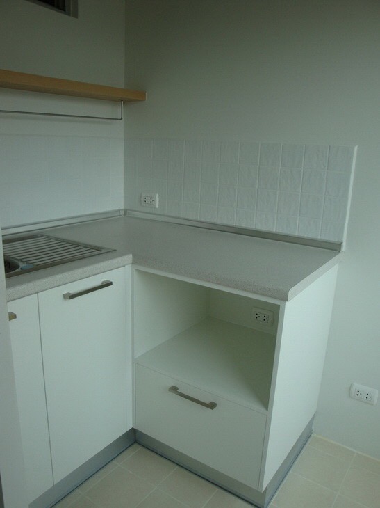 My Condo Sathorn - Taksin ครัว.jpg
