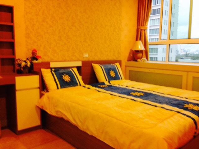 T.C. Green เตียงนอนฃ.jpg