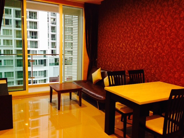 T.C. Green โซฟา โตีะอาหาร.jpg