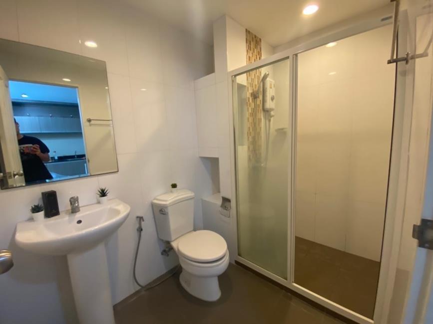 (เดอะ ซีรีส์ อุดมสุข) ห้องน้ำ.jpg