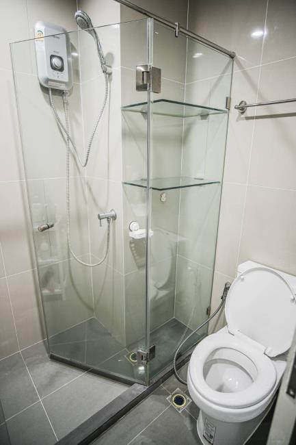 (ไอดีโอ โมบิ บางซื่อ แกรนด์ อินเตอร์เชนจ์) ห้องน้ำ.jpg