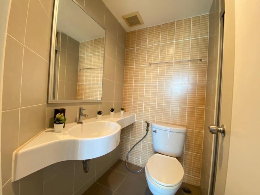 (ลุมพินี วิลล์ ประชาชื่น-พงษ์เพชร 2) ห้องน้ำ.jpg