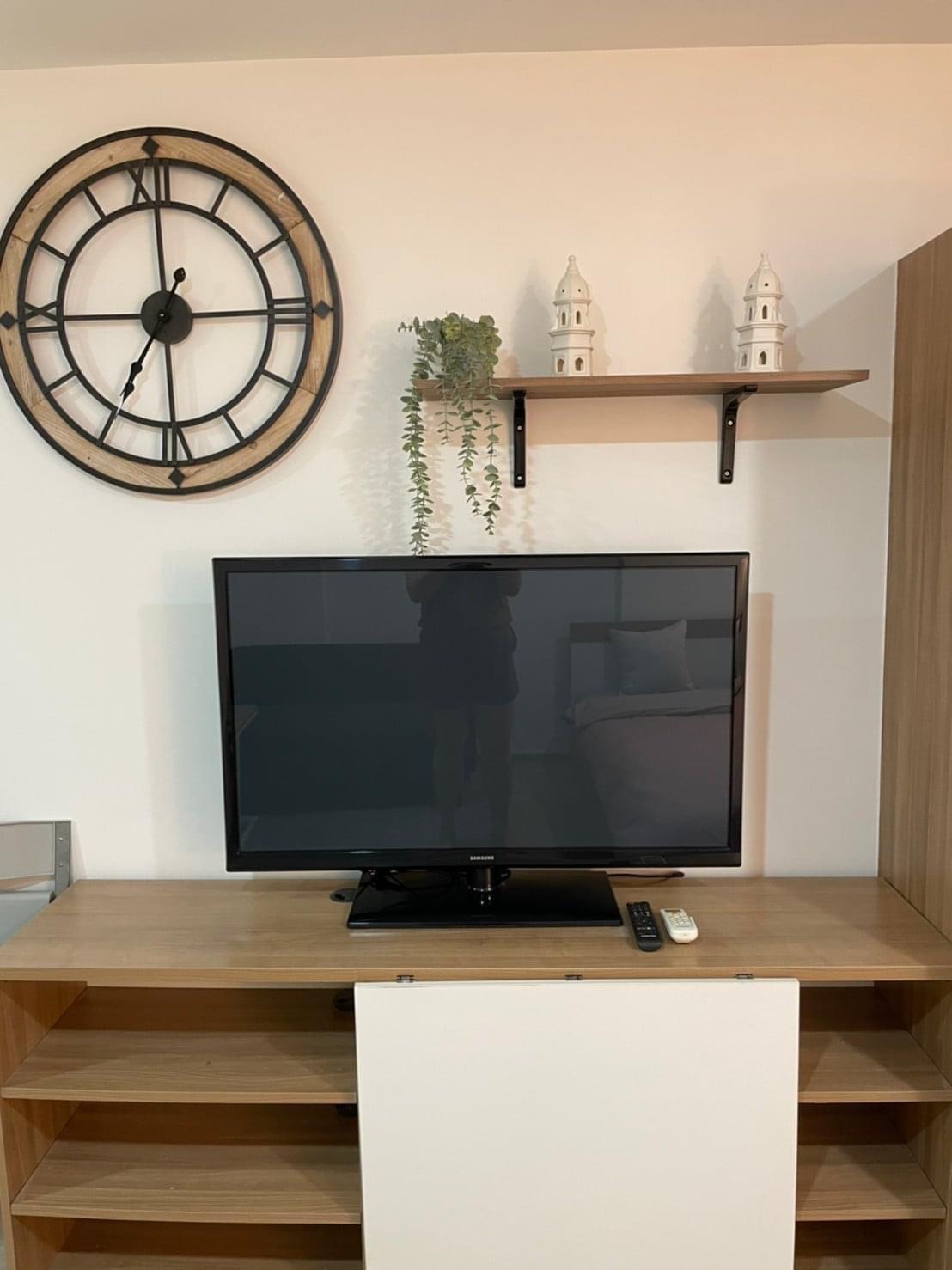 Elio Condo Sukhumvit 64 ทีวี.jpg