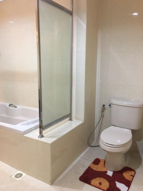 Acadamia Grand Tower ห้องน้ำ.jpg