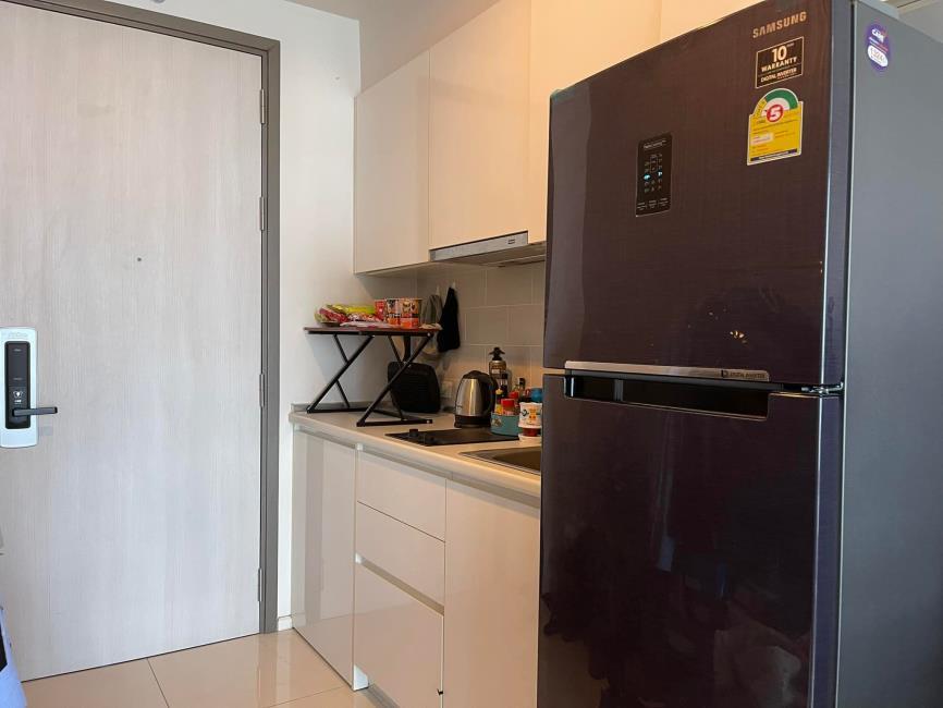 (เซนส์ พหลโยธิน) ตู้เย็น+ครัว.jpg