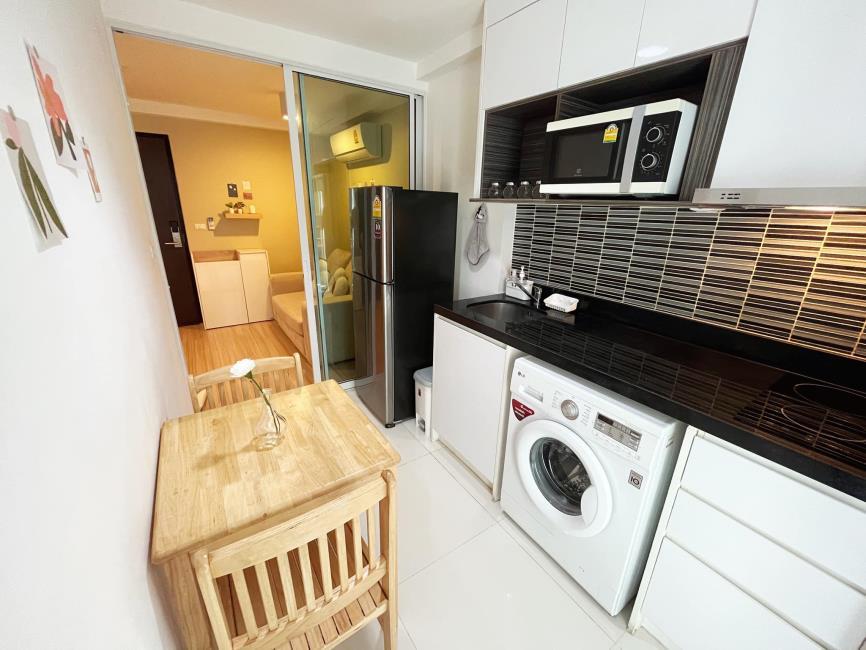 (ชาโตว์ อินทาวน์ รัชดา 19) ครัว.jpg