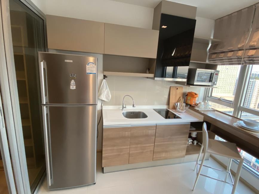 Rhythm Sukhumvit  มุมครัว.jpg