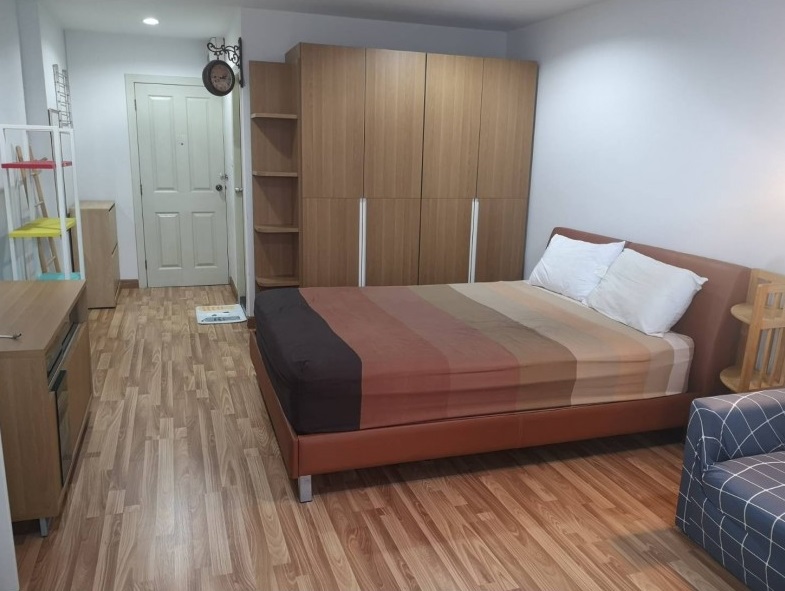 Regent Home 19 Sukhumvit 93 เตียงนอน.jpg