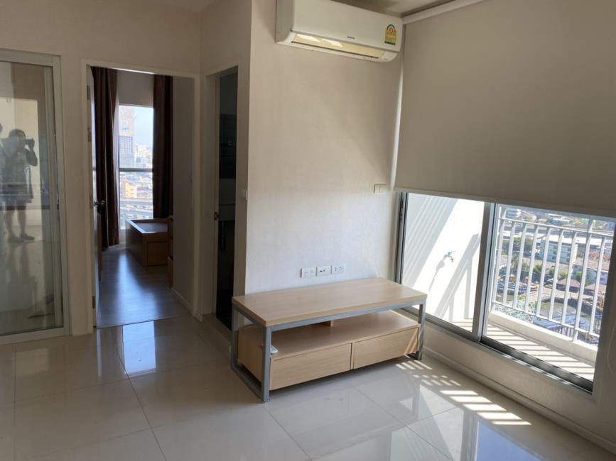 Aspire Sukhumvit 48 ชั้นวางทีวี.jpg