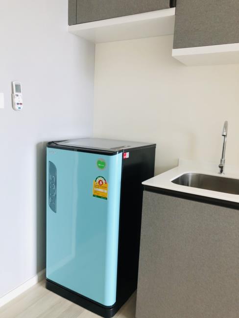 The Key Sathorn-Charoenraj ตู้เย็น.jpg