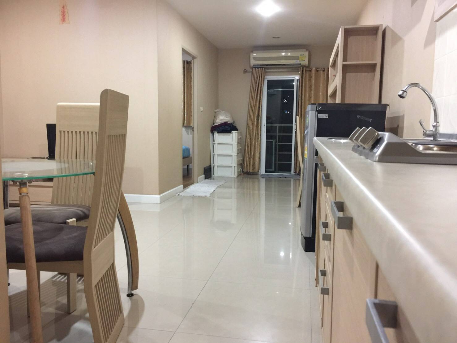 Metro Park Sathorn ครัว.jpg