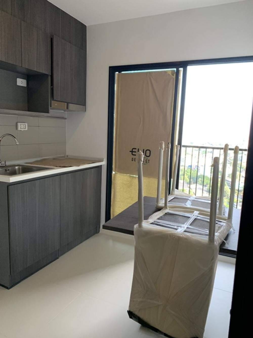 Elio Del Nest Udomsuk ครัว.jpg