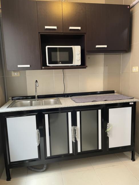 Happy Condo Ratchada 18 ครัว.jpg