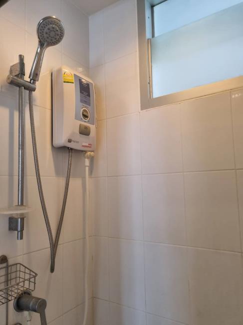 The Tree Bang Po Station เครื่องทำน้ำอุ่น.jpg