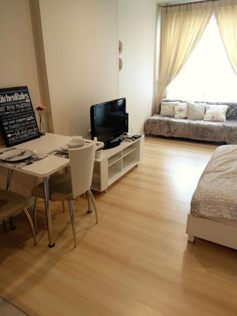 (แอท ซิตี้ สุขุมวิท 1011) ทีวี.jpg