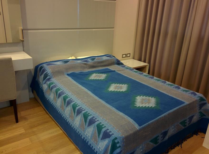 The Address Asoke เตียงนอน.jpg