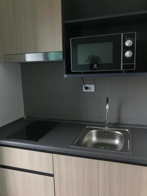 (ไอดีโอ สุขุมวิท 115) ครัว.jpg