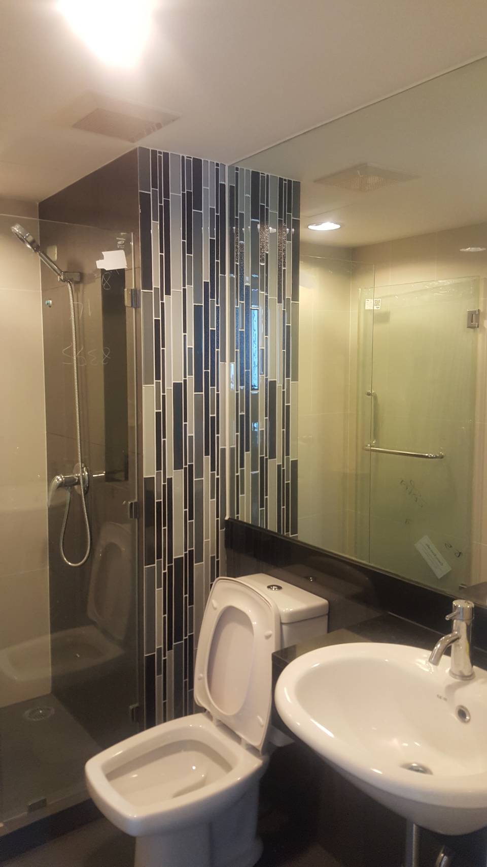 Chateau in Town Sukhumvit 64 มุมห้องน้ำ.jpg