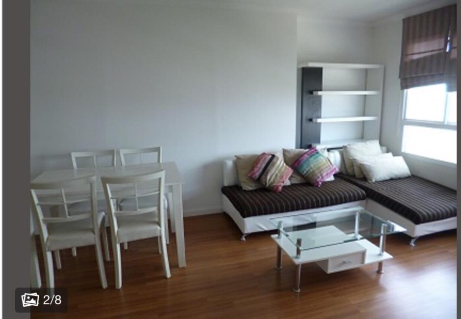 Lumpini Suite Pinklao โตีะอาหาร โซฟา.jpg